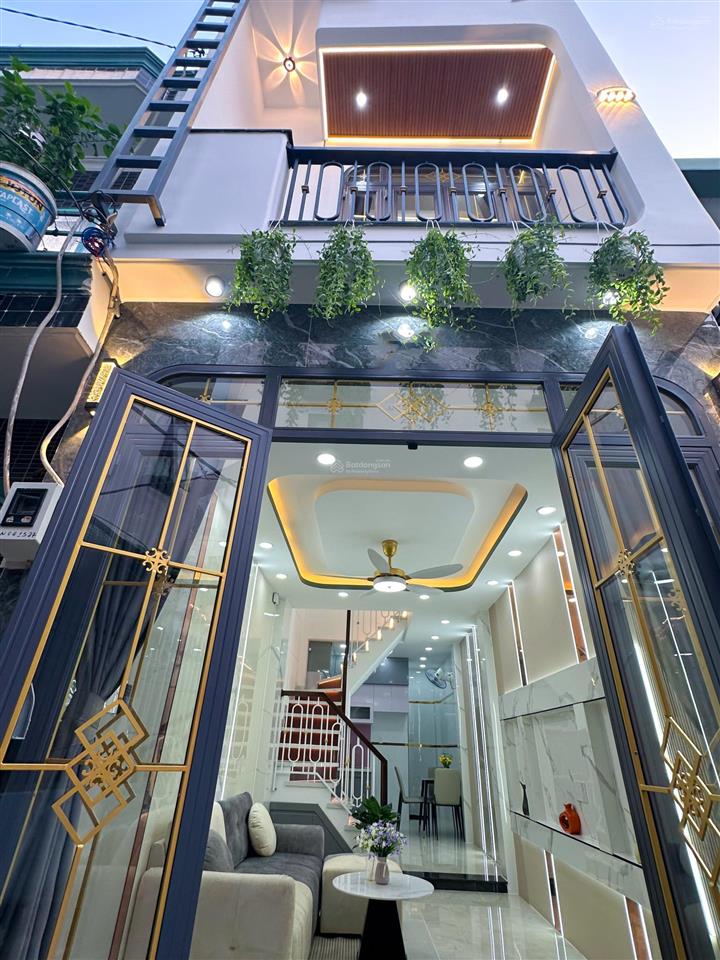 Nhà hẻm xe hơi, gần metro 2, tặng nội thất cao cấp
