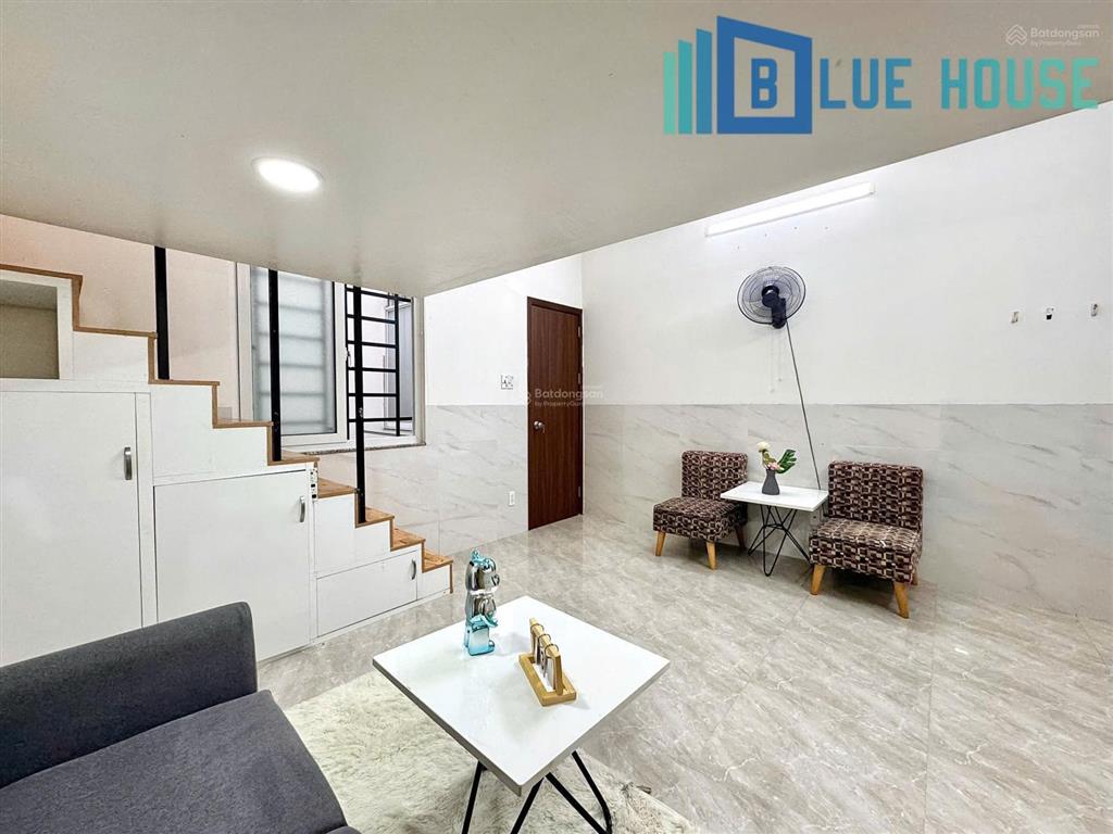 Duplex bếp riêng, full nội thất, gần đại học greenwich cộng hòa