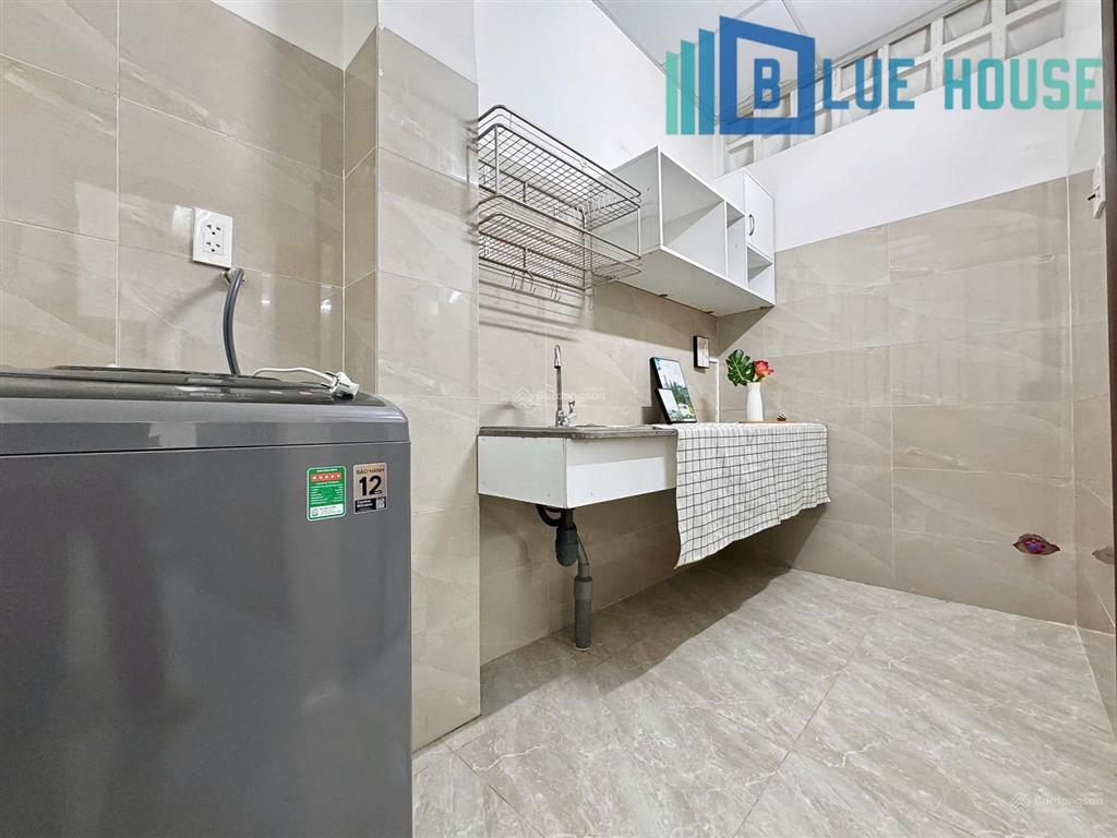 Duplex bếp riêng, full nội thất, gần đại học greenwich cộng hòa