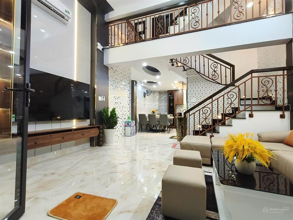 Siêu phẩm villa tân bình, 45m2, ngang 5m, gần metro tham lương