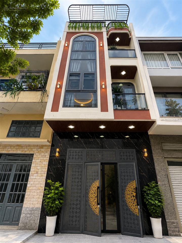 Siêu phẩm villa tân bình, 45m2, ngang 5m, gần metro tham lương