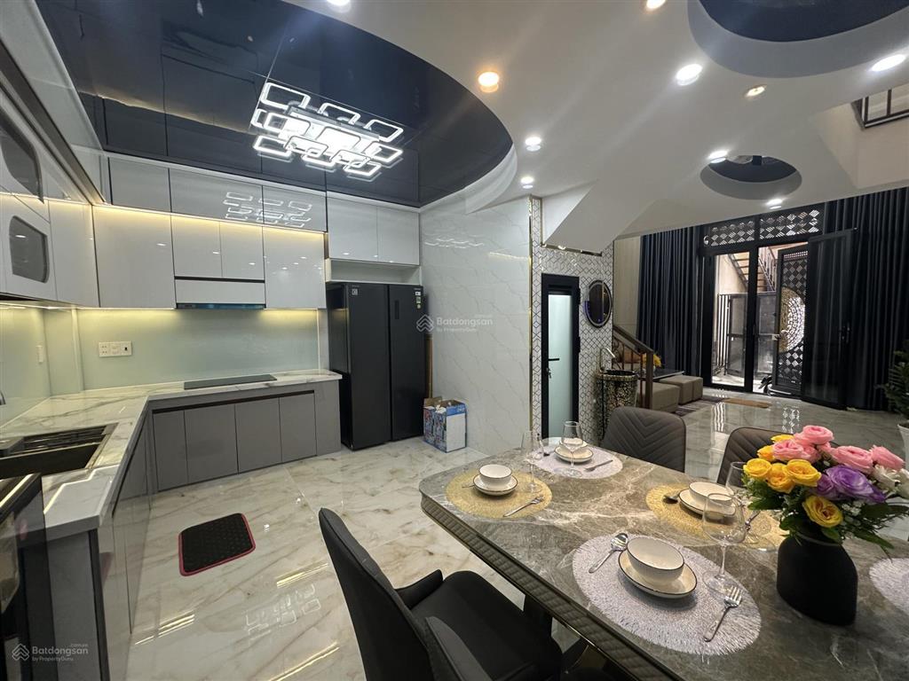 Siêu phẩm villa tân bình, 45m2, ngang 5m, gần metro tham lương