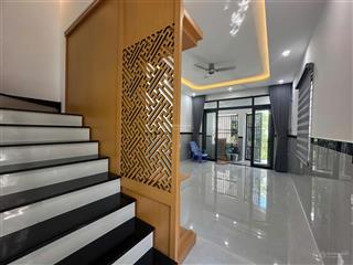 Chủ bán lỗ căn nhà hẻm xe hơi, 2 tầng 45m2 cạnh ga t3 tân bình