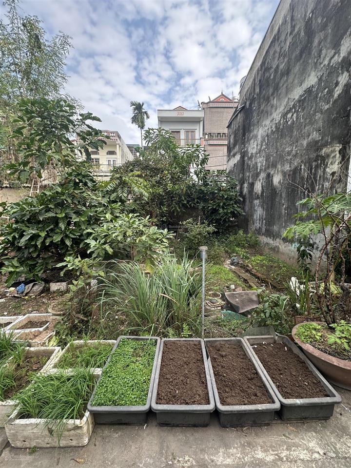 Bán đất 2 mặt ngõ thông, ô tô di trạch gần vành đai 3.5