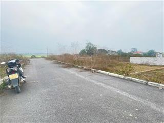 Nhỉnh tỷ có lô đất đẹp đường thông ô tô tránh sổ đẹp long lanh