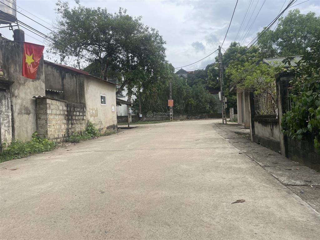 Nhỉnh 1 tỷ có ngay lô đất đường to ô tô gần hồ không khí mát mẻ