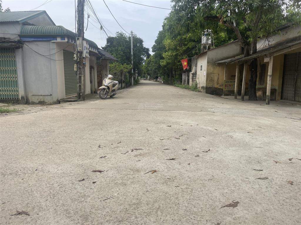 Nhỉnh 1 tỷ có ngay lô đất đường to ô tô gần hồ không khí mát mẻ
