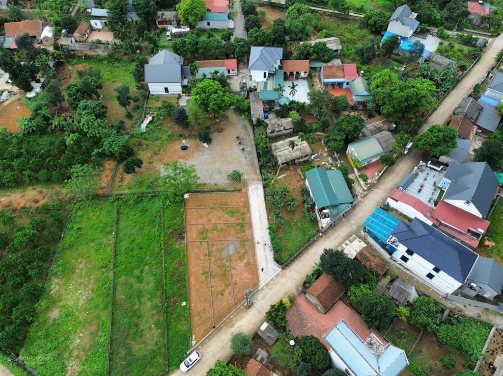 Nhỉnh 1,3 tỷ hàng f0 đang tách sổ 90m full thổ cư