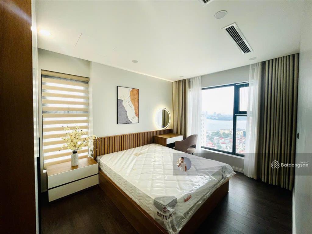 Bán căn hộ 2 phòng ngủ chung cư tây hồ residence  hdi tây hồ  0988 379 ***