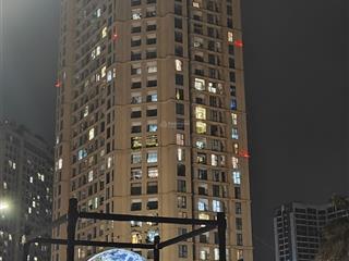 Chính chủ gửi bán căn hộ 2 ngủ tầng trung view thành phố thoáng sáng tòa d'. el dorado tây hồ