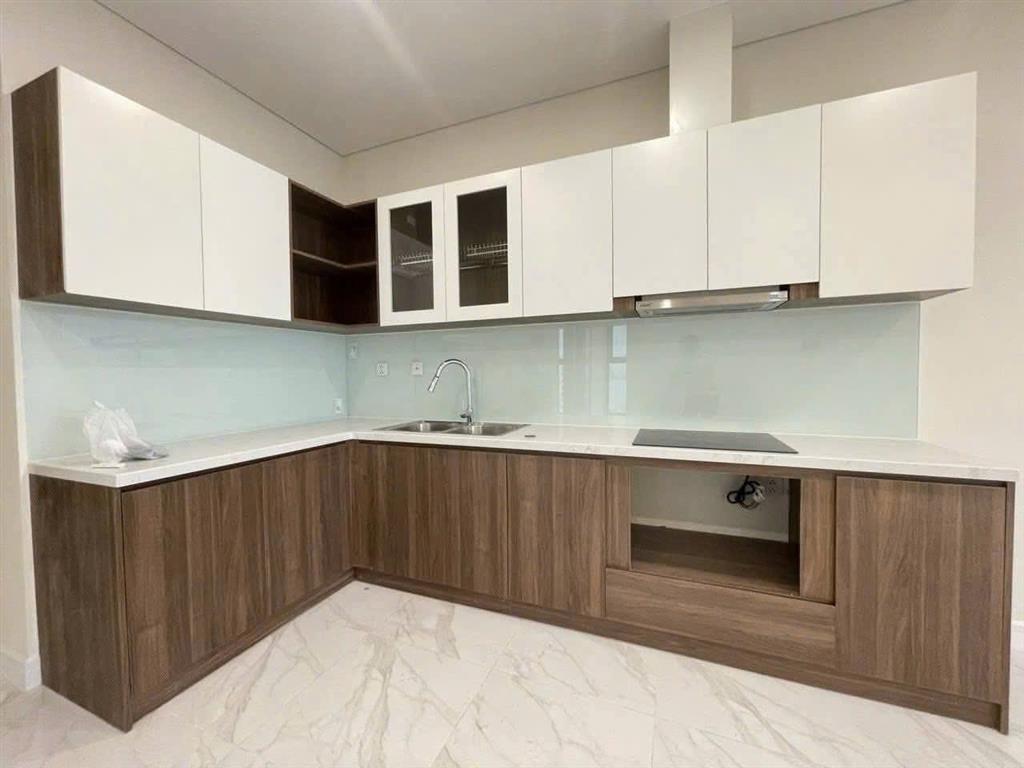Chính chủ gửi bán căn hộ 2 ngủ tầng trung view thành phố thoáng sáng tòa d'. el dorado tây hồ