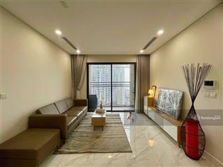 Cho thuê căn 3 phòng ngủ view hồ tây có sẵn nội thất giá tốt chung cư d'. el dorado