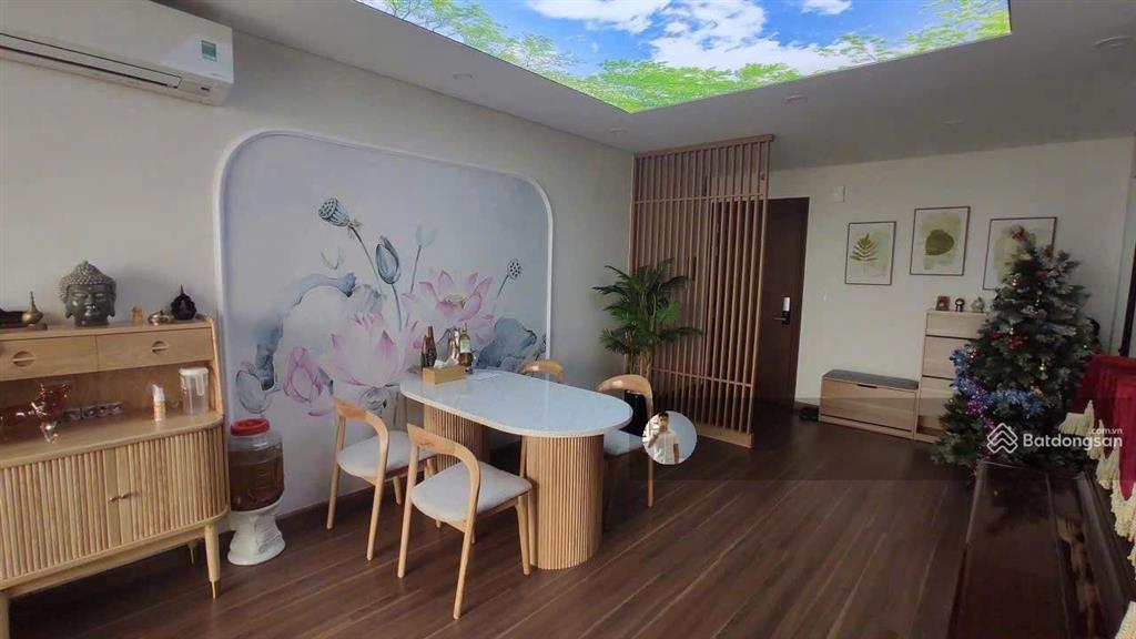 Cho thuê căn góc 3 ngủ tầng trung hướng đông nam thoáng mát đầy đủ nội thất giá tốt