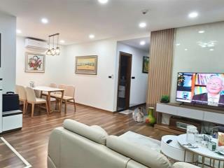 Cho thuê căn 3 ngủ 16 tr/th đầy đủ nội thất xách vali vào ở ngay tại goldmark city