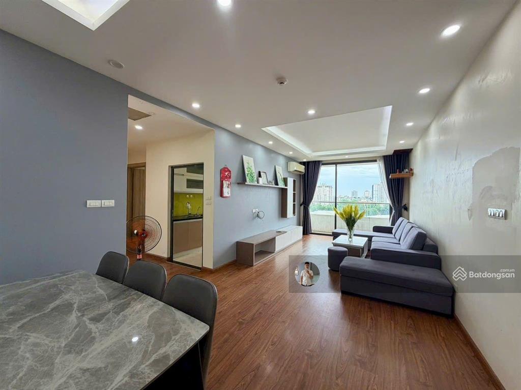 Cho thuê căn 129m2 có sẵn nội thất vào ở được ngay giá 17tr/th