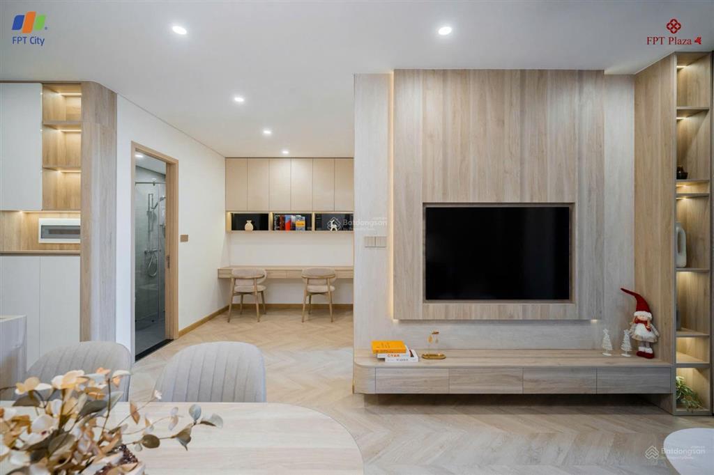 Bán căn hộ chung cư 1 pn + fpt plaza 4 giá chỉ 2,35 tỷ tầng cao