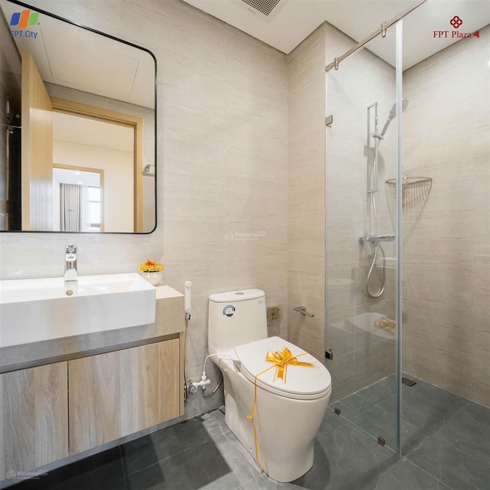 Bán căn hộ chung cư 1 pn + fpt plaza 4 giá chỉ 2,35 tỷ tầng cao