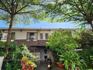 Cho thuê nhà phố vườn camellia 1 trệt 1 lầu, có 2pn3wc, giá 14tr/tháng, đầy đủ tiện ích