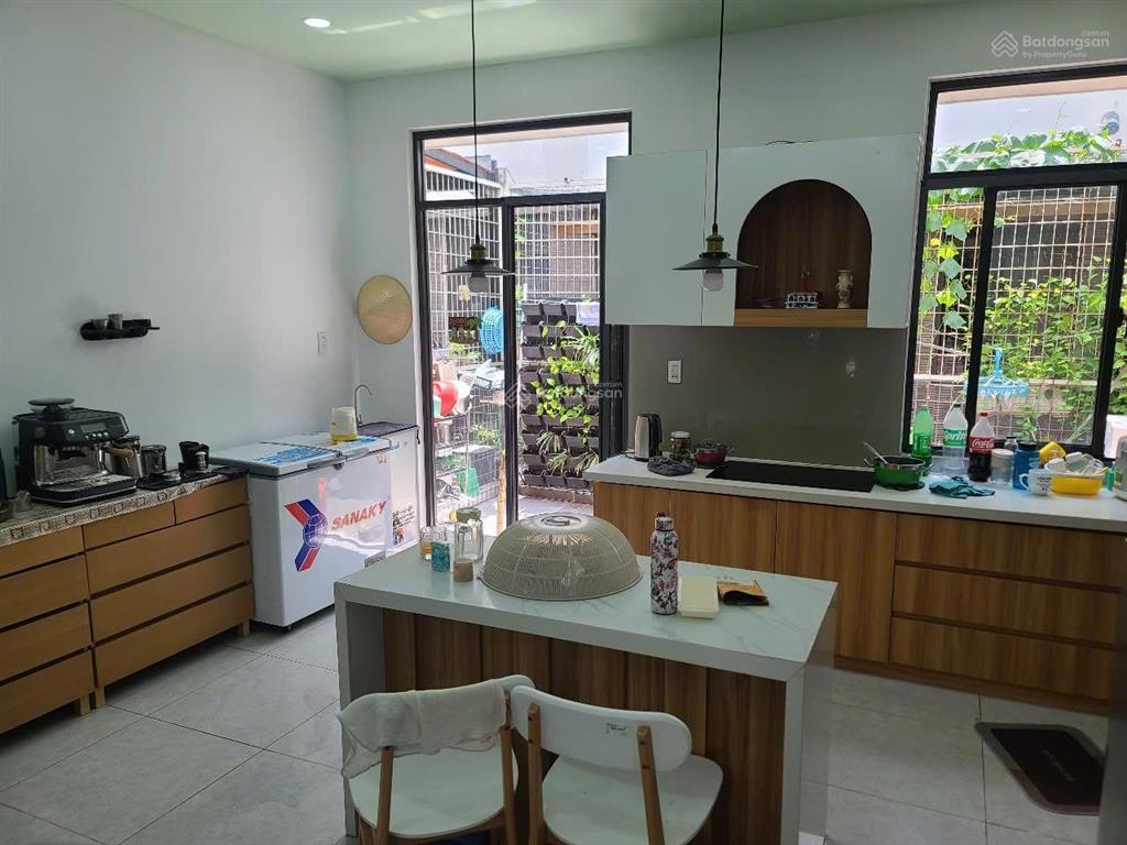 Bán nhà phố valera mizuki có 3 tầng, dt 5x20m2, giá 10 tỷ. đã có sổ, vay bank tự do