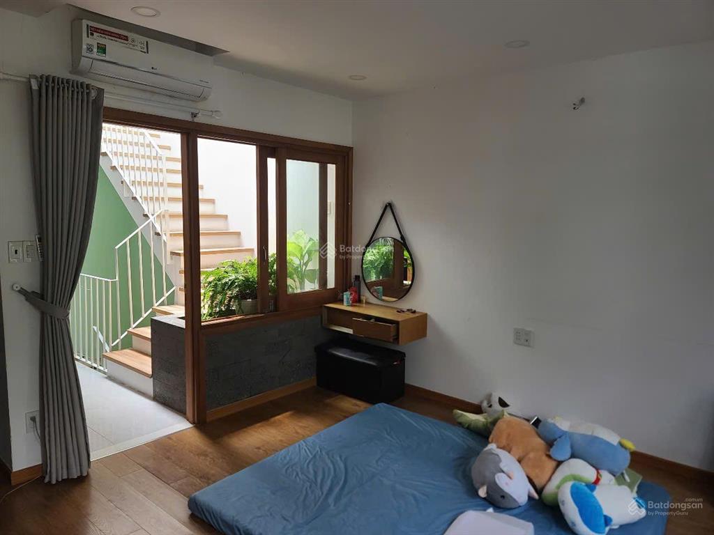 Bán nhà phố valera mizuki có 3 tầng, dt 5x20m2, giá 10 tỷ. đã có sổ, vay bank tự do