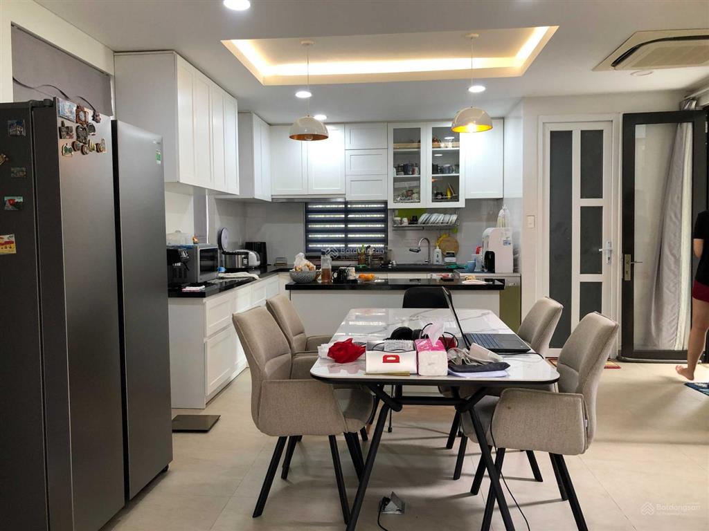 Bán nhanh biệt thự sân vườn camellia 1 trệt 1 lầu, 3pn  2wc, đầy đủ nội thất giá 16,5 tỷ