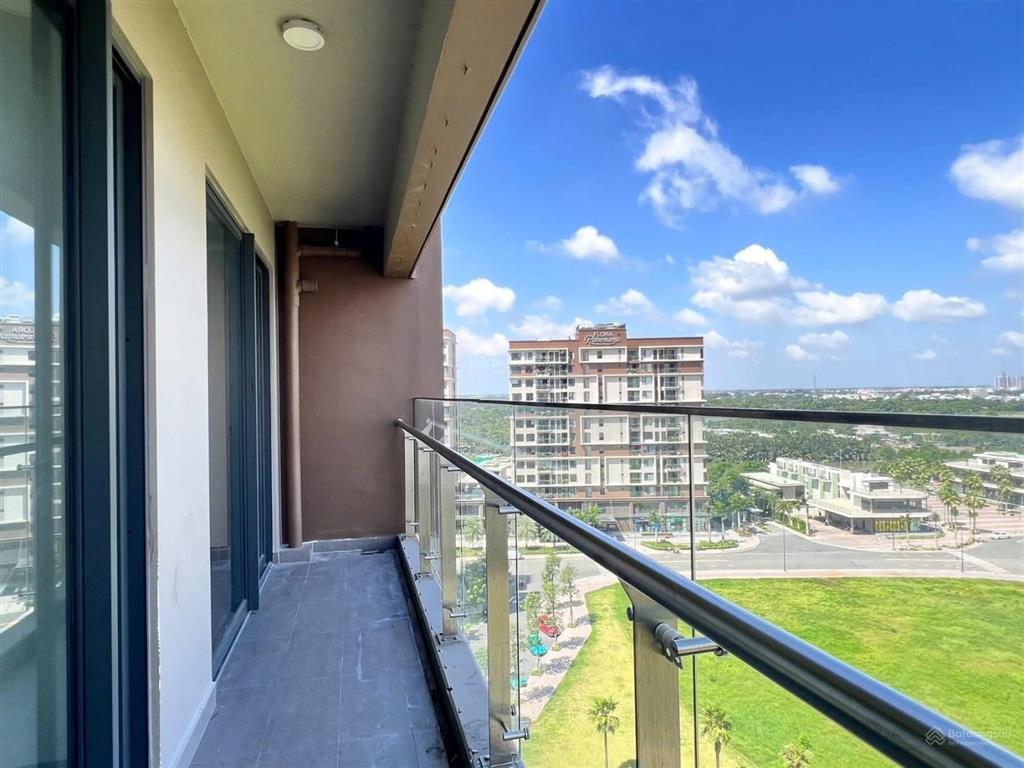 Bán nhanh căn 95m2 (3pn+2wc) giá 5,8tỷ, sổ hồng sẵn, block mp678 tại mizuki.  0965 290 ***