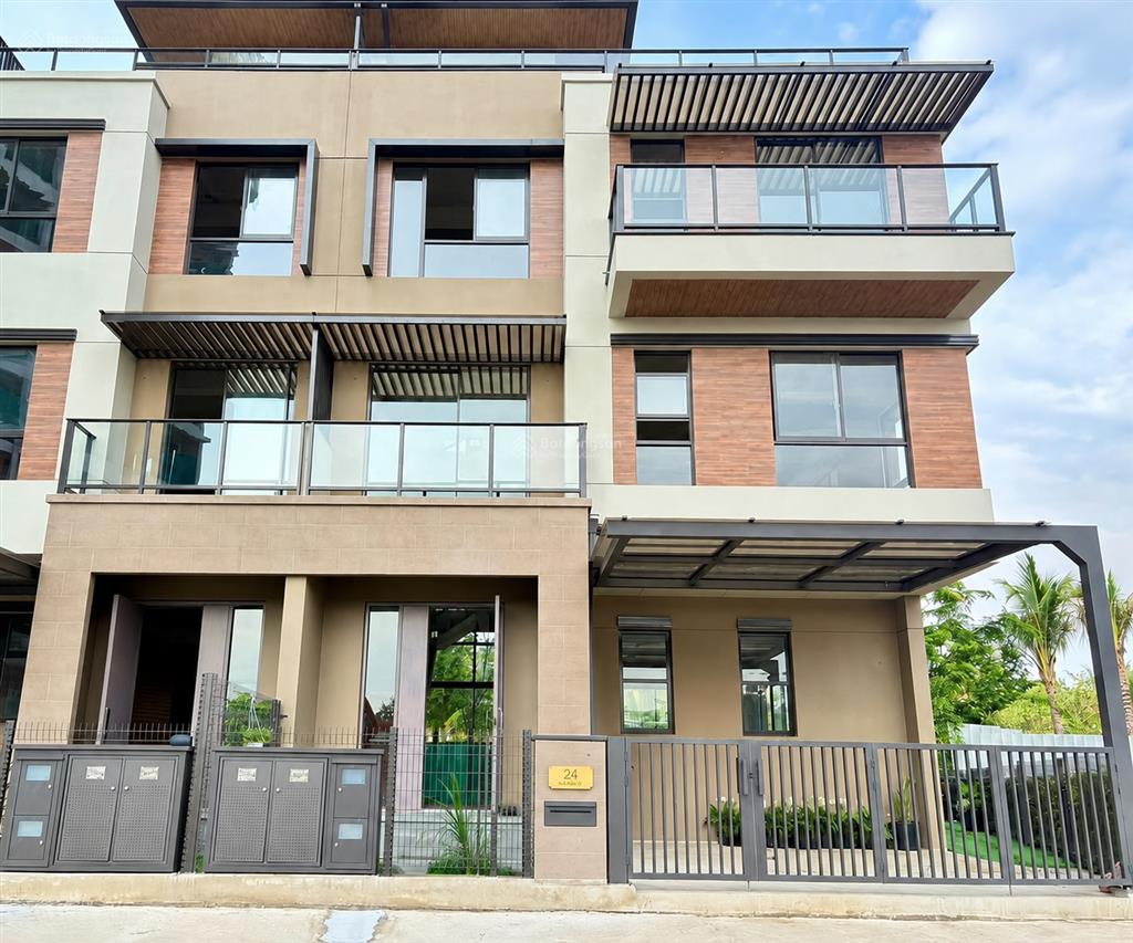 Bán nhà phố vườn 126m2 ưu đãi đợt đầu 18,8 tỷ có 3 tầng  tum, khu riêng tư trelliamizuki park
