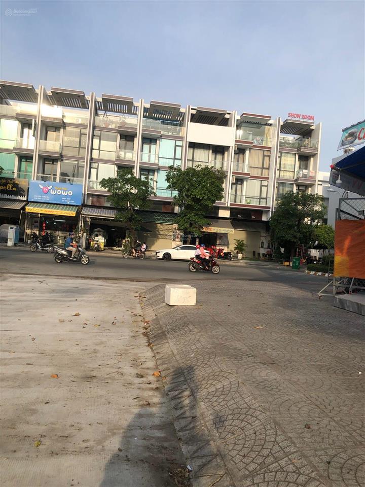 Giá hot cho thuê nhà phố 3 tầng giá 28tr có nội thất cơ bản, dt 5x20m, nhà đẹp.  0965 290 ***
