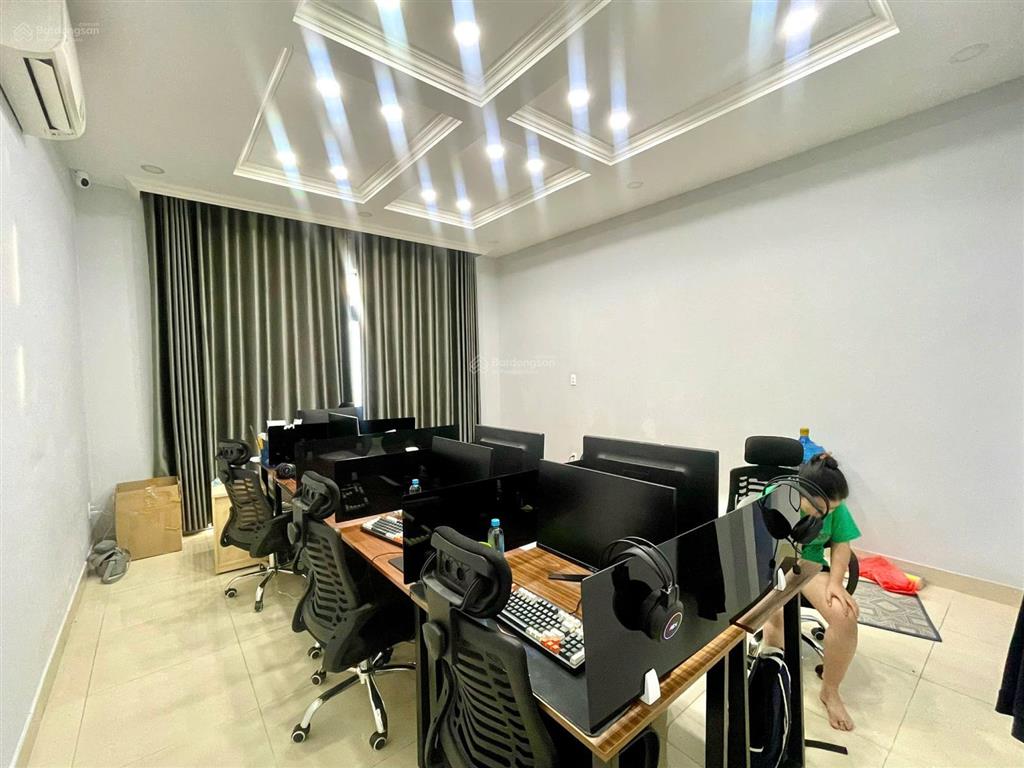 Cho thuê nhà phố 3 tầng chỉ 16triệu/tháng có 4pn3wc tại mizuki park