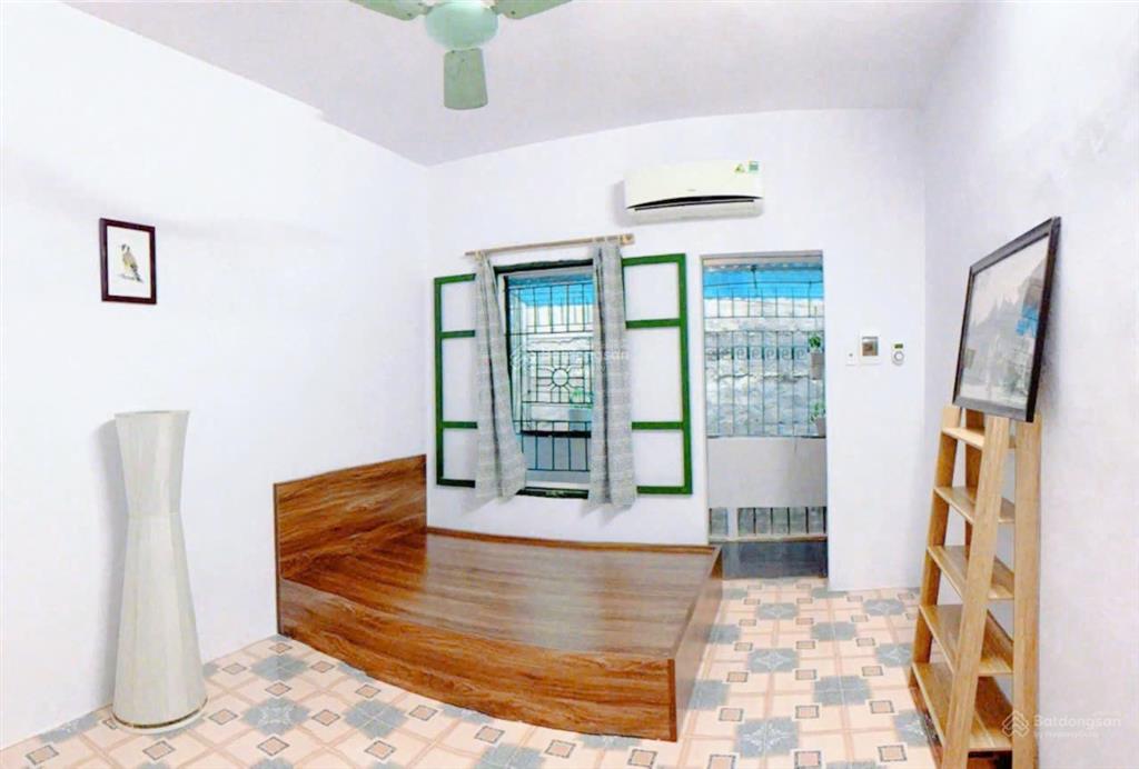 Chính chủ cho thuê căn hộ 50m2 thoáng mát phố trần quốc toản, hk
