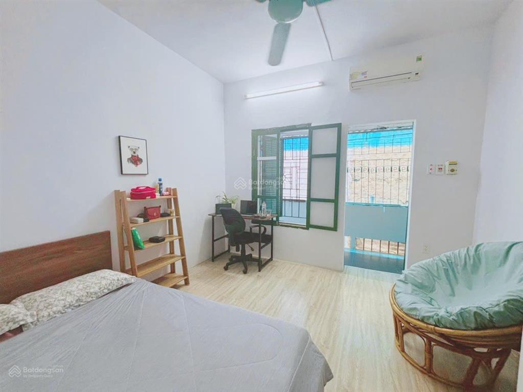 Chính chủ cho thuê căn hộ 50m2 thoáng mát phố trần quốc toản, hk