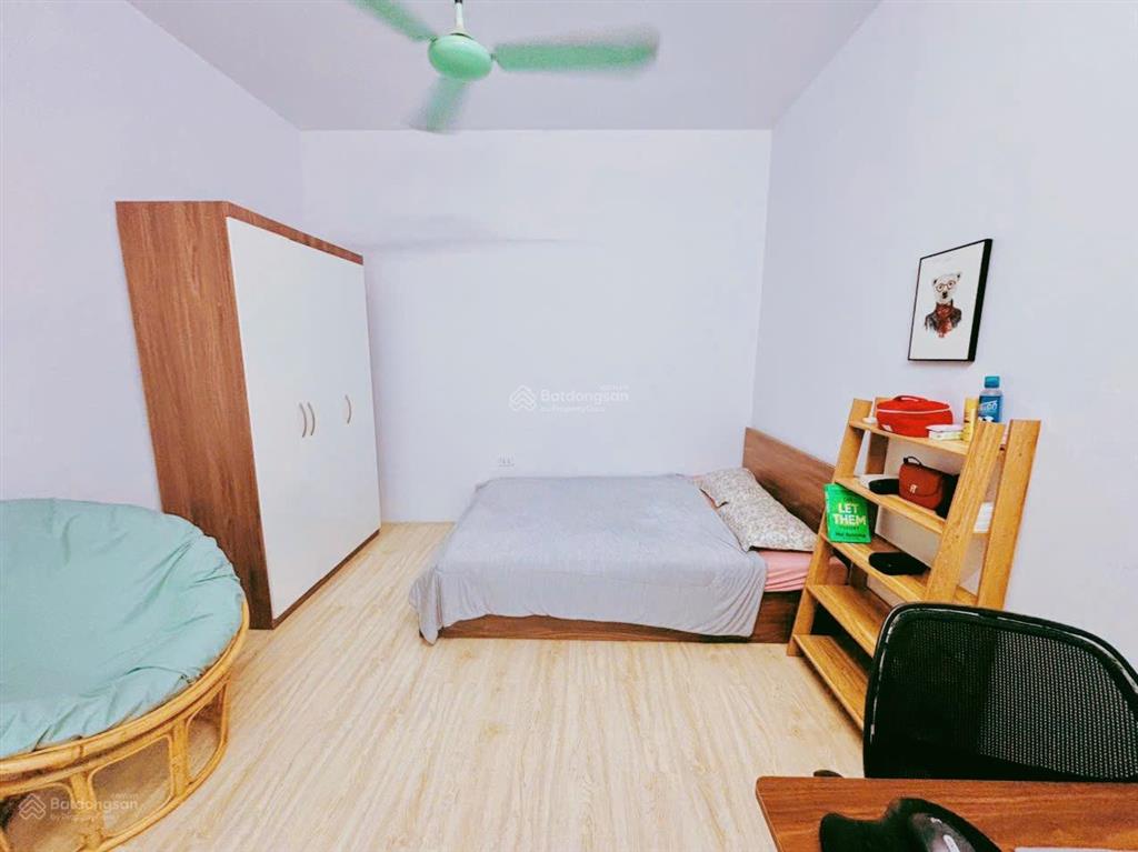 Chính chủ cho thuê căn hộ 50m2 thoáng mát phố trần quốc toản, hk