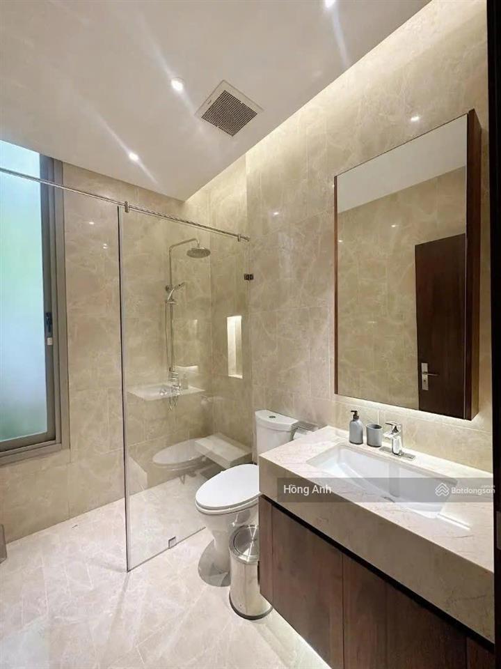 Cho thuê chdv góc 2 mt hẻm vip 230 pasteur, quận 3  dt ( 13 x 12 )  5 tầng  10pn  giá 140tr/th