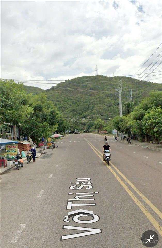 Nhà 3,5 tỷ mặt tiền đường lớn võ thị sáu, sông cầu