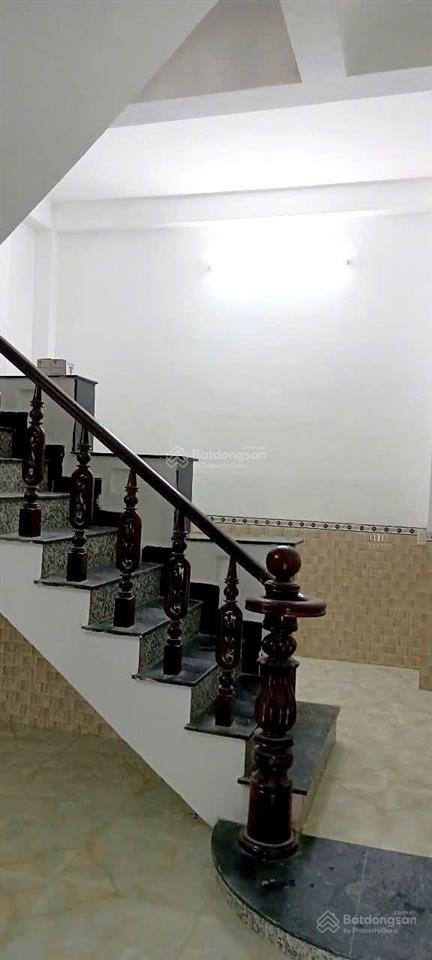Bán nhà hxt, dt743, dĩ an, dt 124m2, 3 tầng, giá 5.6 tỷ