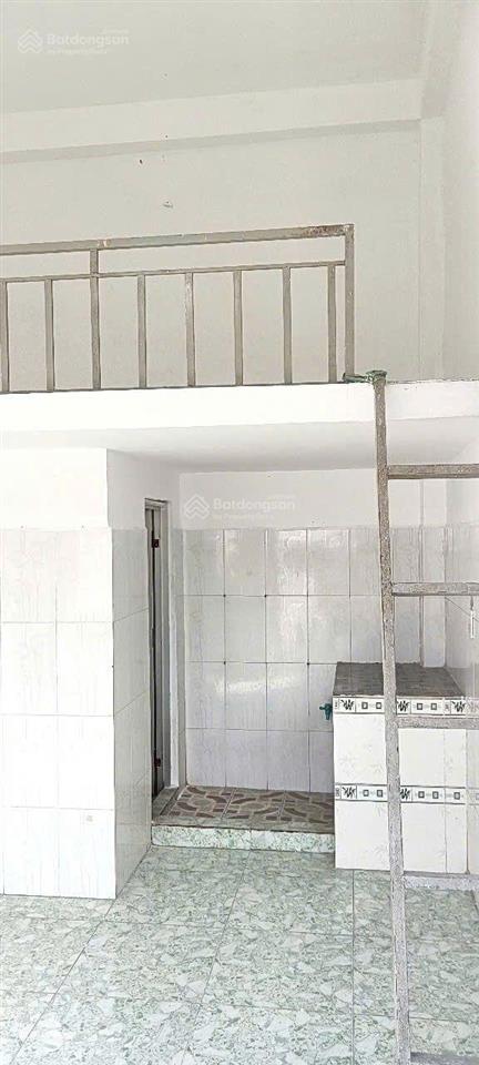 Bán nhà hxt, dt743, dĩ an, dt 124m2, 3 tầng, giá 5.6 tỷ