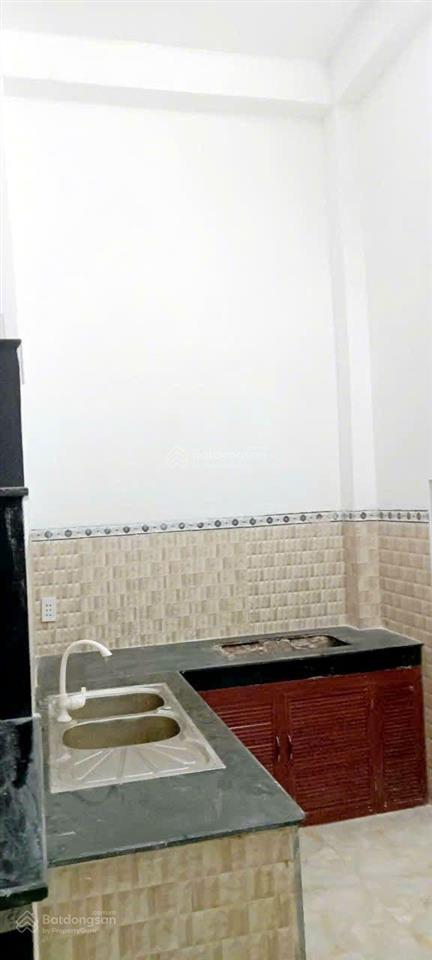 Bán nhà hxt, dt743, dĩ an, dt 124m2, 3 tầng, giá 5.6 tỷ
