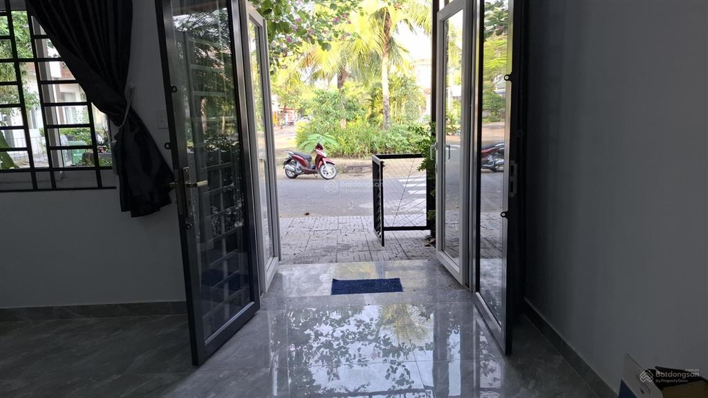 Bán nhà phố trần anh riverside, bến lức, a4  10, ngay trục chính