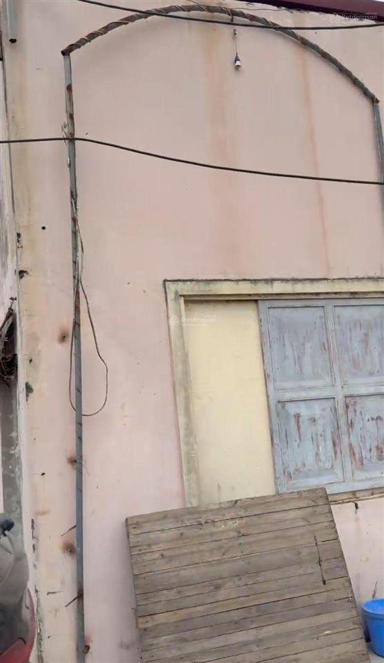 Lô góc 2 mặt tiền 40m đường oto tải. cách vài bước chân ra trục chính đất cơ giáo hồng vân hà nội