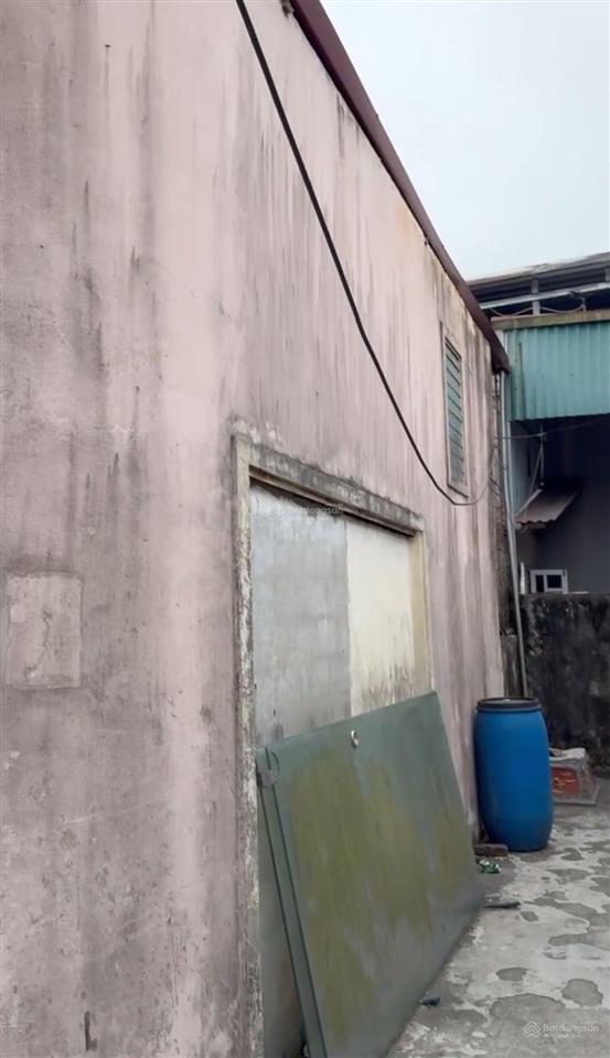 Lô góc 2 mặt tiền 40m đường oto tải. cách vài bước chân ra trục chính đất cơ giáo hồng vân hà nội