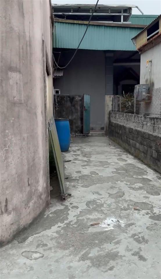 Lô góc 2 mặt tiền 40m đường oto tải. cách vài bước chân ra trục chính đất cơ giáo hồng vân hà nội