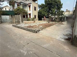 Siêu phẩm 86.5m2 có 3mặt tiền đường 4m thông ô tô,trong khu tt của vin hiền giang xã thường tín hn