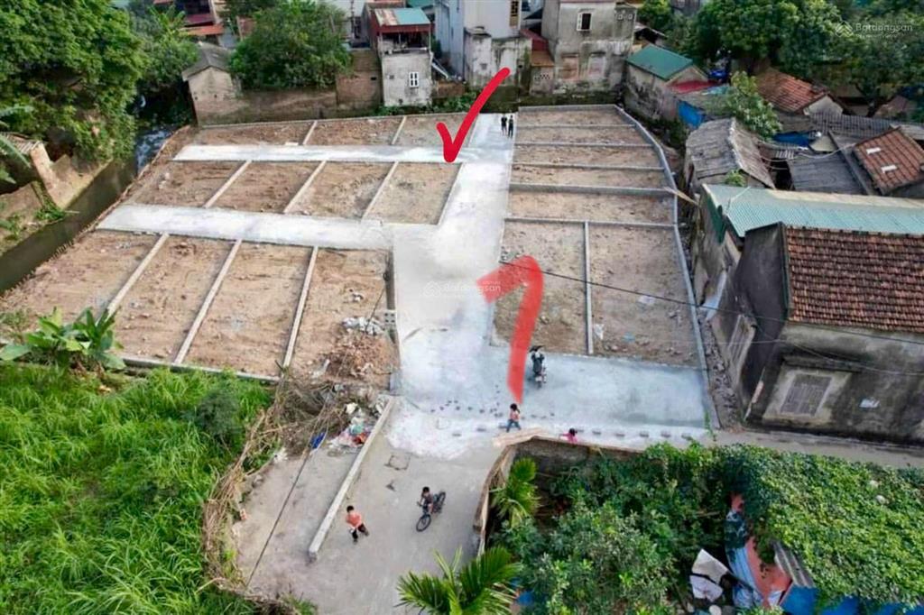 Chính chủ cần bán gấp lô đất nhỏ 45m2 xinh 3 mặt thoáng tại bộ đầu, thống nhất, hà nội.