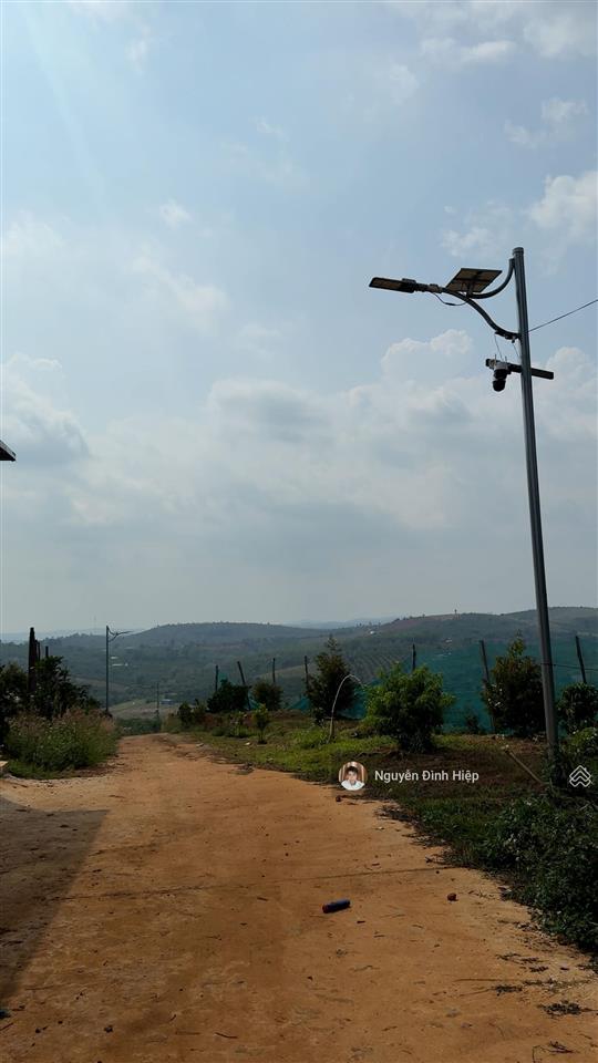 Bán 3ha ôm 200m mặt tiền bê tông hạ tầng đầy đủ giá 4.5 tỷ