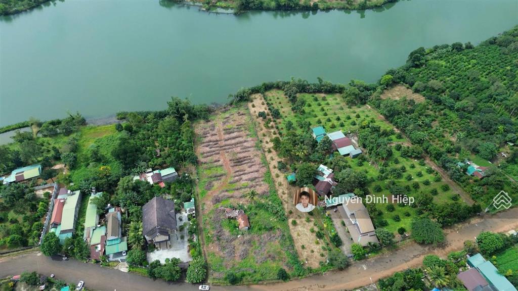 Bán đất 4.100m² có 100m² thổ cư view hồ cực đẹp ngay trung tâm  giá 5.5 tỷ