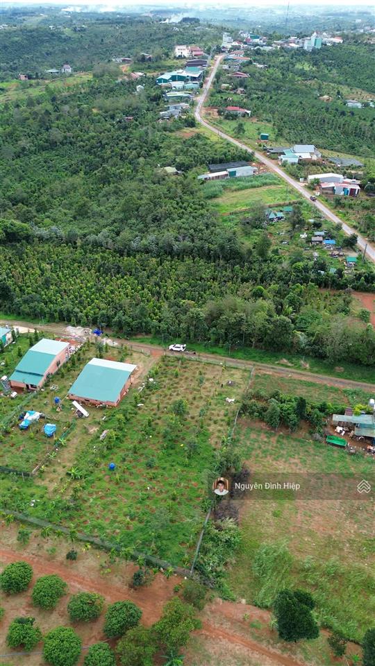 Bán 1000m2 đất sẵn nhà cấp 4 mới xây  khu dân cư  800 triệu, gần trường chợ, tt hành chính