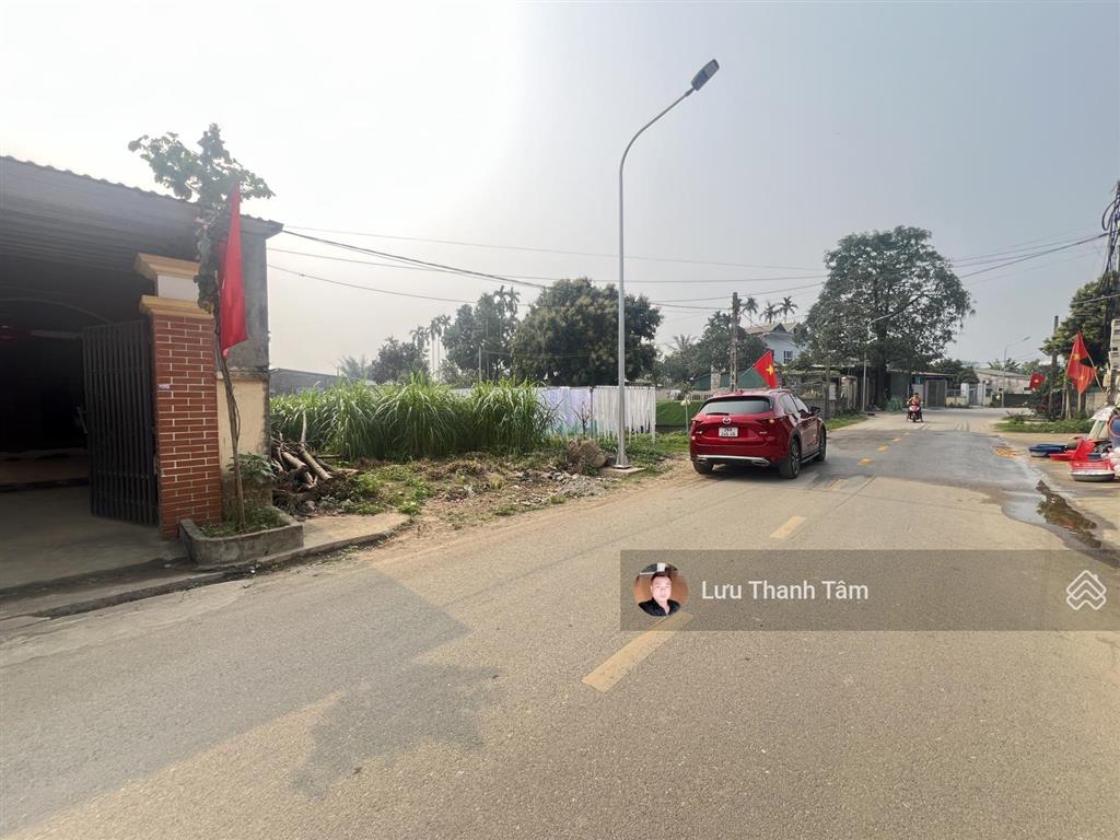 Chính chủ gửi em tâm bán 198m2/100m2 thổ cư, bám trục chính liên xã kinh doanh, buôn bán