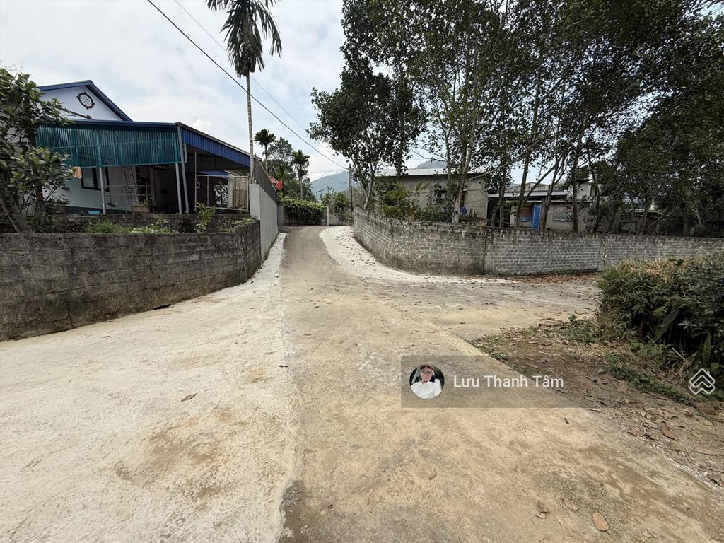 Chuyển nhượng lô đất đẹp 628m2 có 200m2 thổ cư tại trung tâm lương sơn, hoà bình