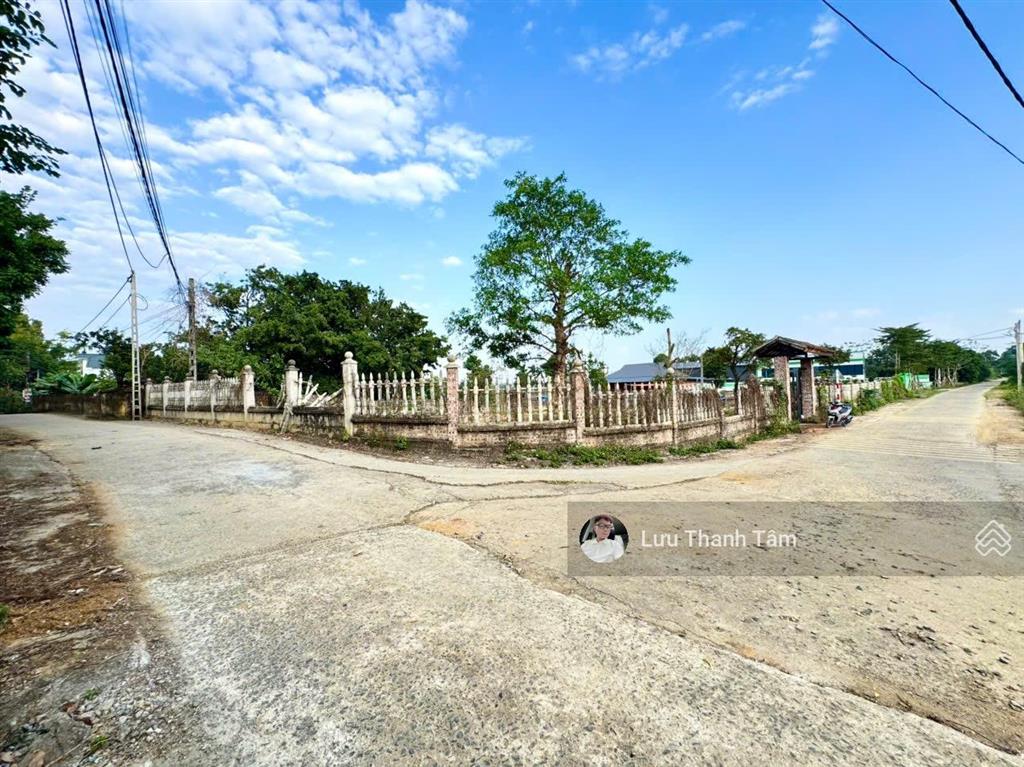 Siêu phẩm nghỉ dưỡng, lô góc 2 mặt tiền, mặt tiền bám đường gần 70m, view hồ ,1322m có 299m thổ cư