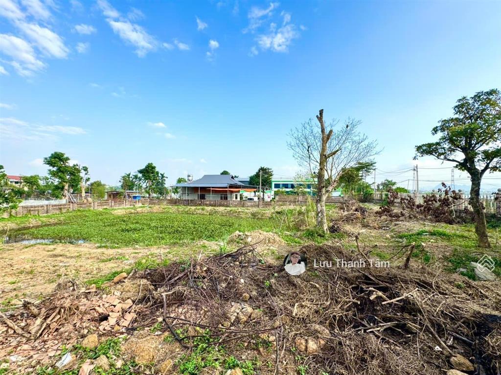 Siêu phẩm nghỉ dưỡng, lô góc 2 mặt tiền, mặt tiền bám đường gần 70m, view hồ ,1322m có 299m thổ cư